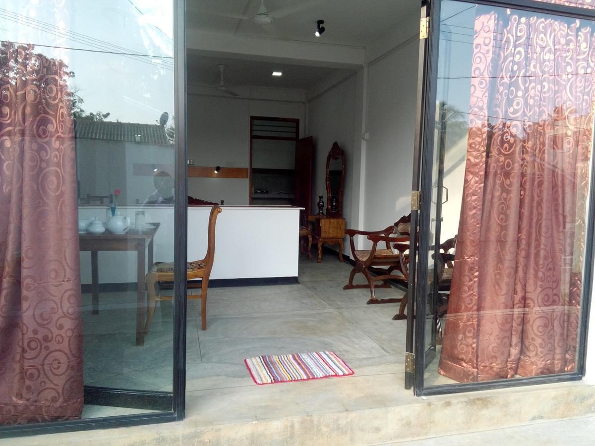 Villa Maleena Hikkaduwa Exterior photo